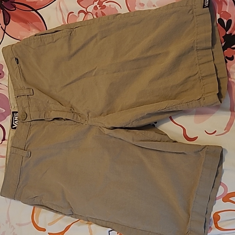 Boy's Van's Shorts Brown Color Size 16